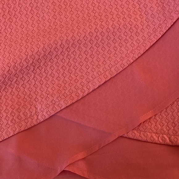 Pink Work Top - Picture 3 of 4